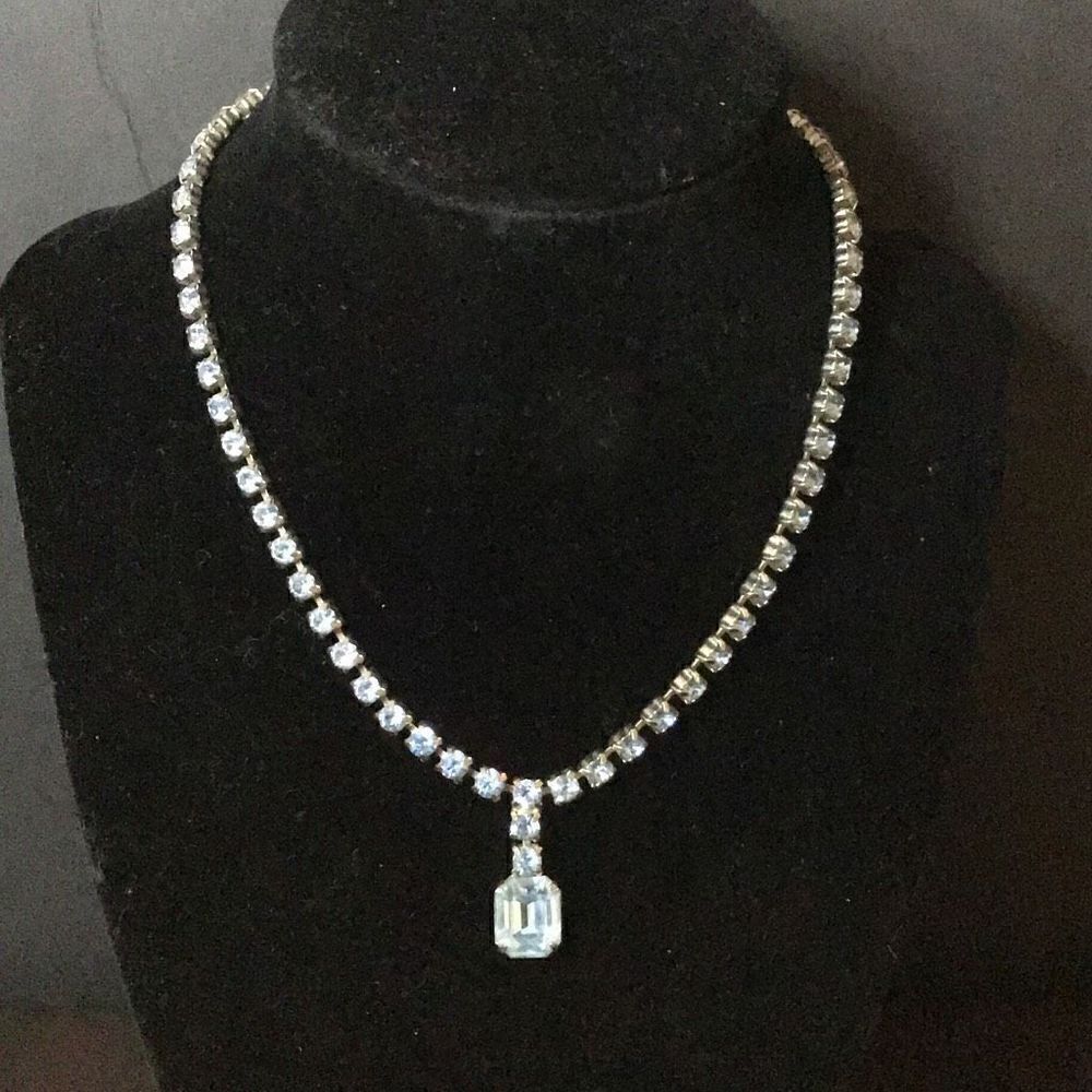 Gorgeous Faux diamond necklace by La-Rel